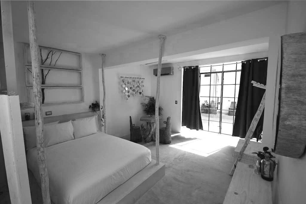 Radio Tulum Hotell Exteriör bild
