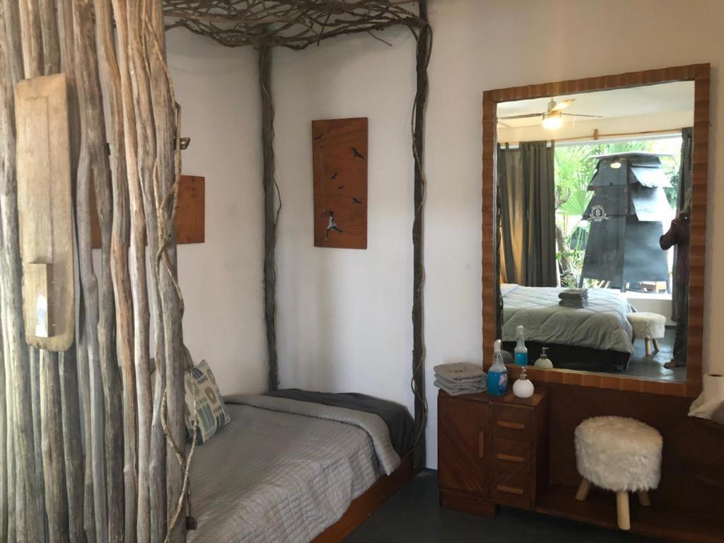 Radio Tulum Hotell Exteriör bild